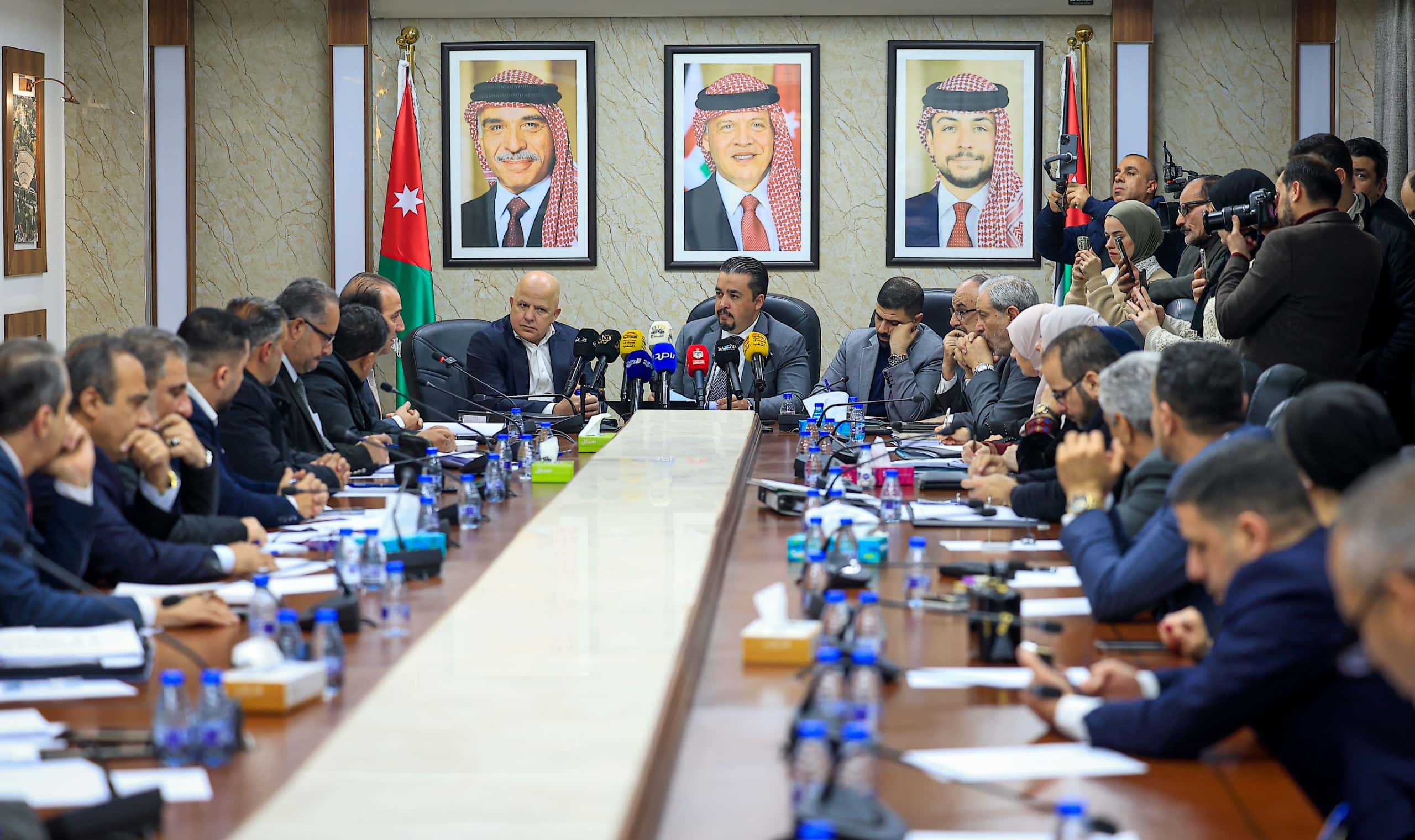 الدار - أكدت لجنة العمل والتنمية الاجتماعية والسكان النيابية ضرورة إش