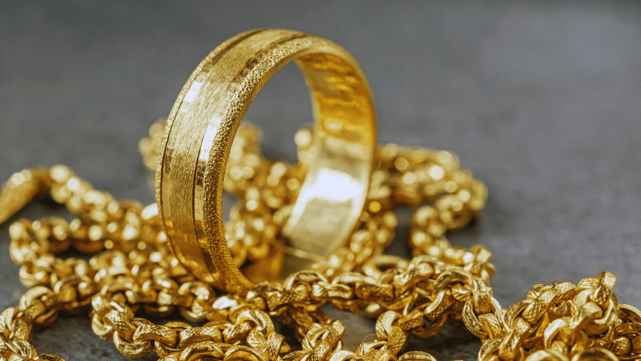 توقع الخبير الاقتصادي مازن ارشيد أن يتجاوز سعر غرام الذهب عيار 21 في ا