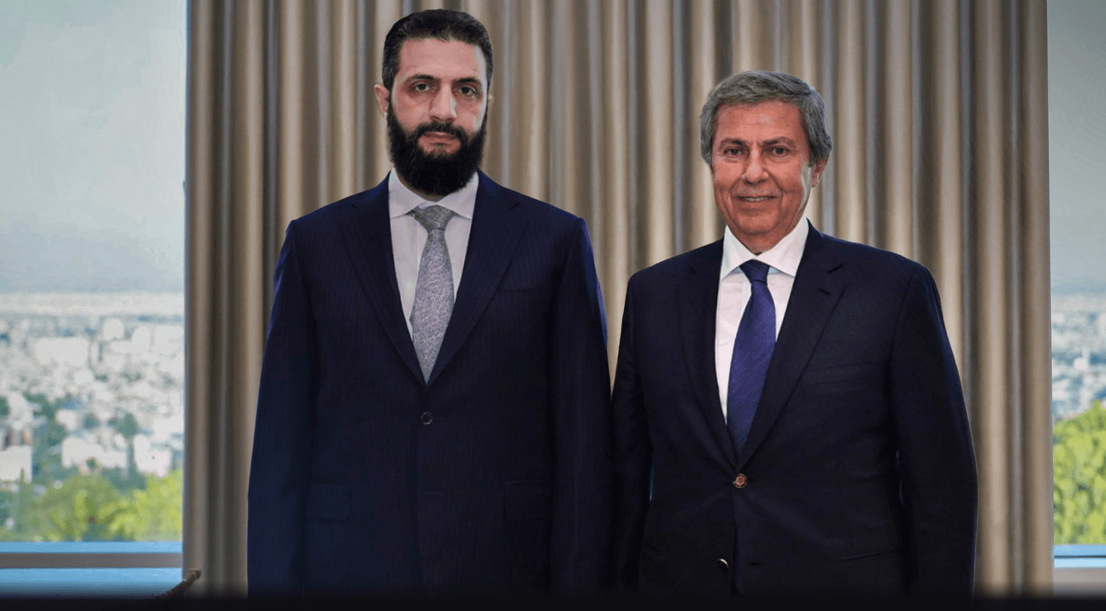 الرئيس الشرع يستقبل "شرباتي" في قصر الشعب لبحث إستراتيجيات النهوض بصناعة النسيج السورية