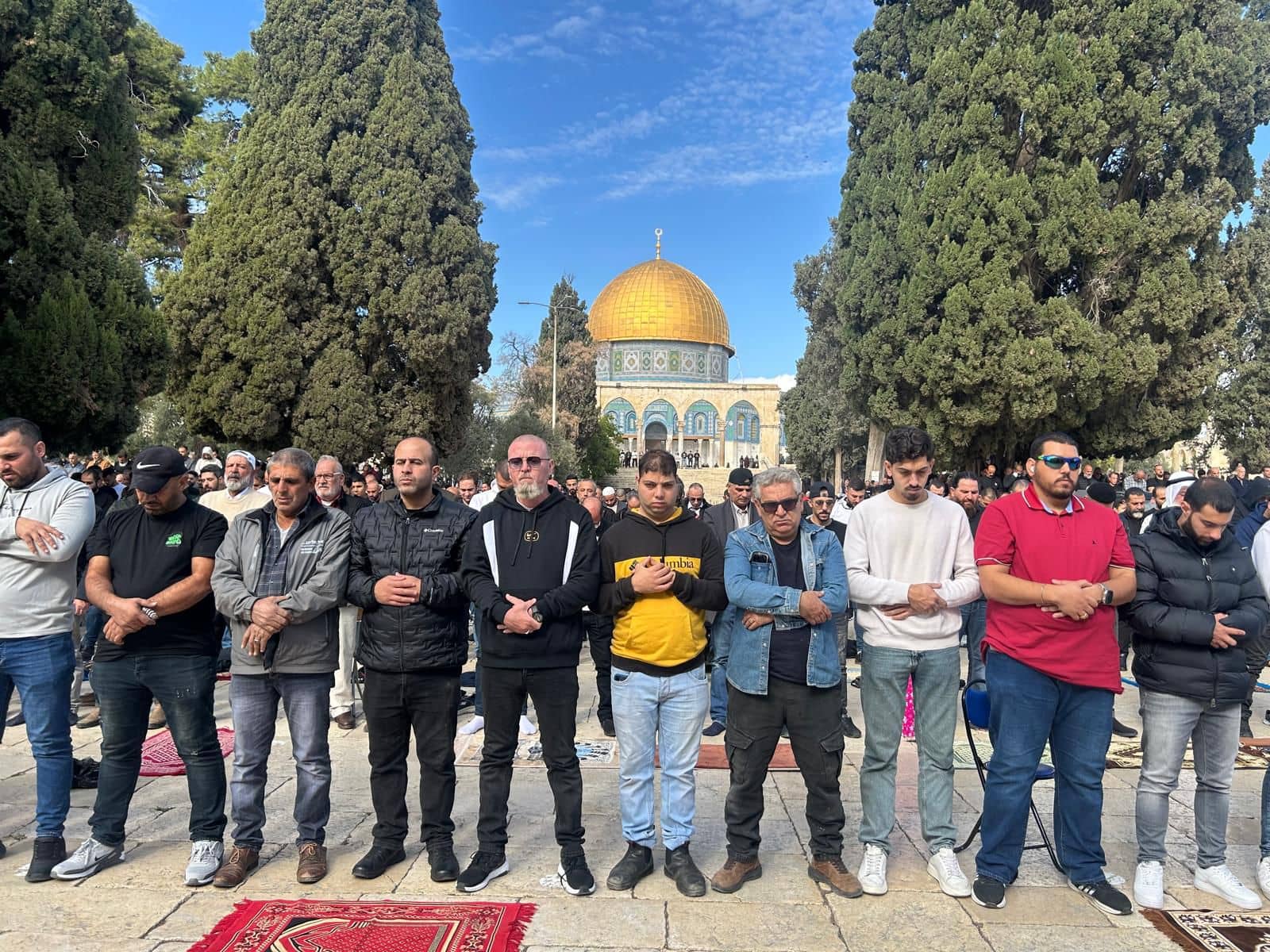 80 ألف مصلٍّ يؤدون صلاة الجمعة الأولى من رمضان في الأقصى رغم تضييقات الاحتلال