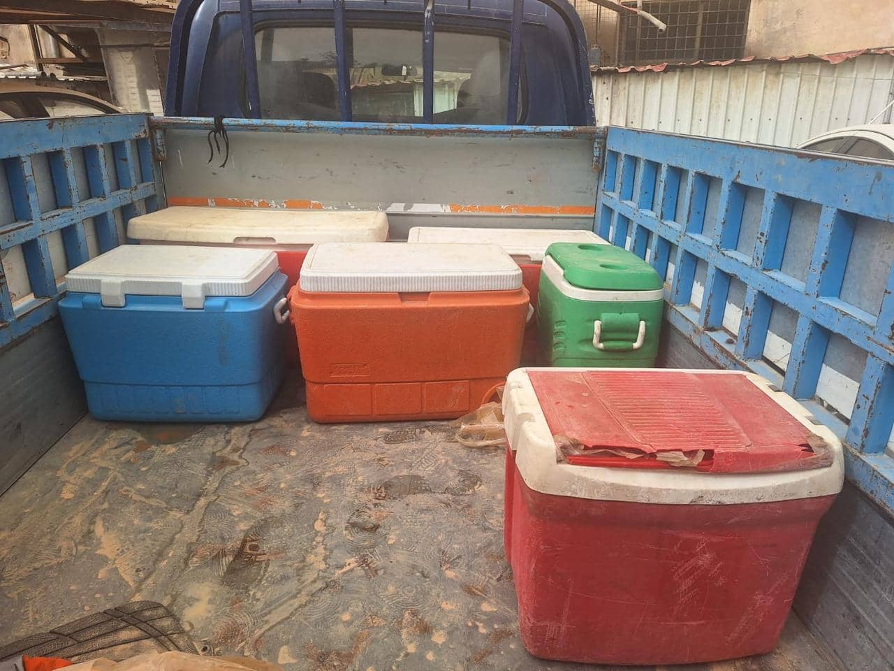 الغذاء والدواء: إتلاف 240 كغم من الدجاج المجمد مجهول المصدر ضبط في مركبة