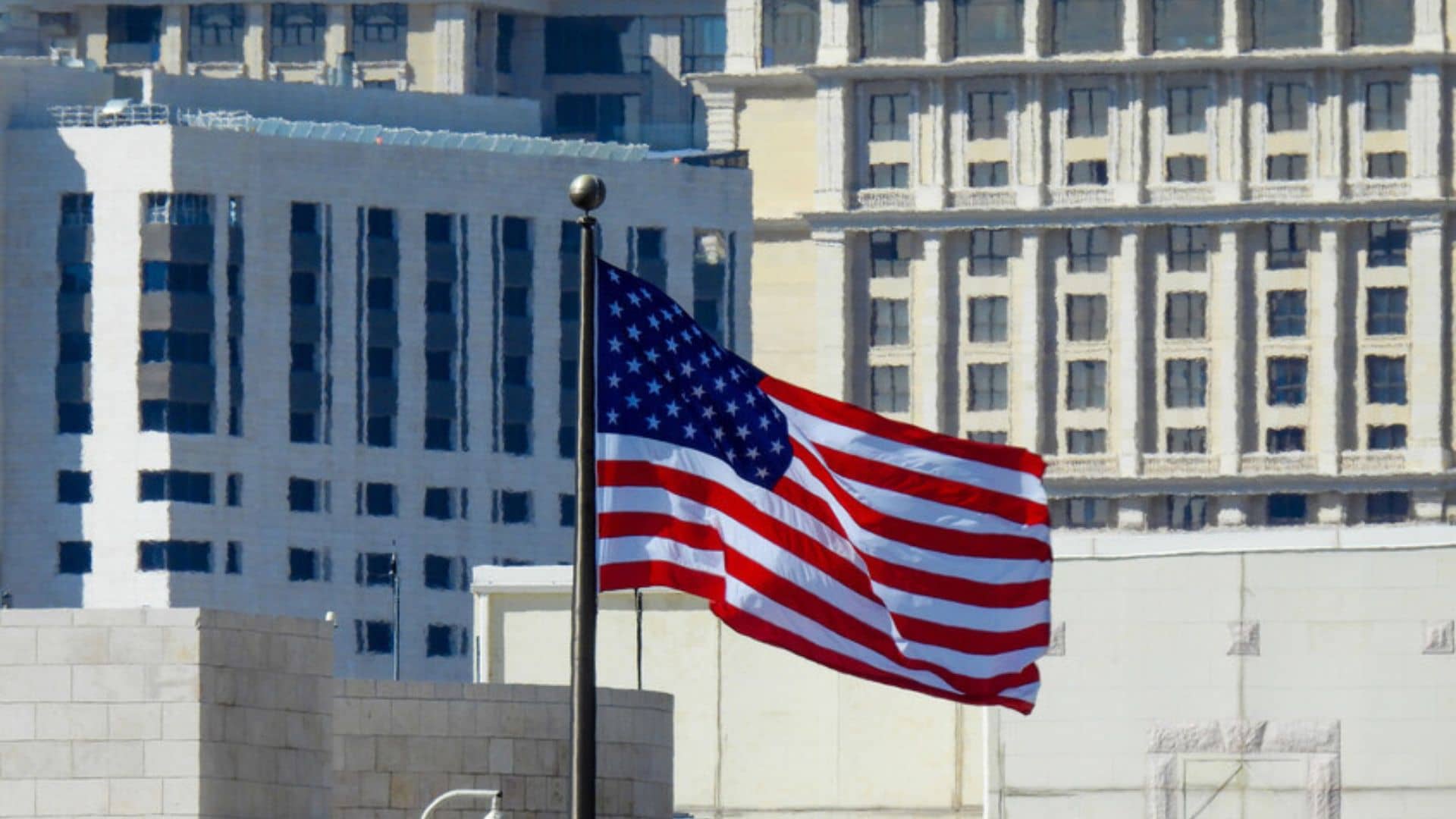 السفارة الأمريكية في عمّان تعلن إغلاق أبوابها اعتبار من الأربعاء وحتى الأحد