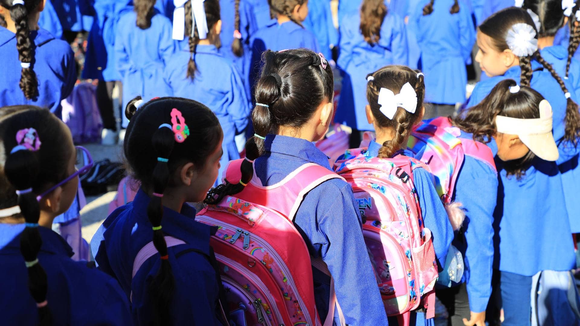 أولياء أمور وتربويون يجمعون على تحويل دوام الطلبة إلى "التعليم عن بُعد" خلال التصعيد الإقليمي