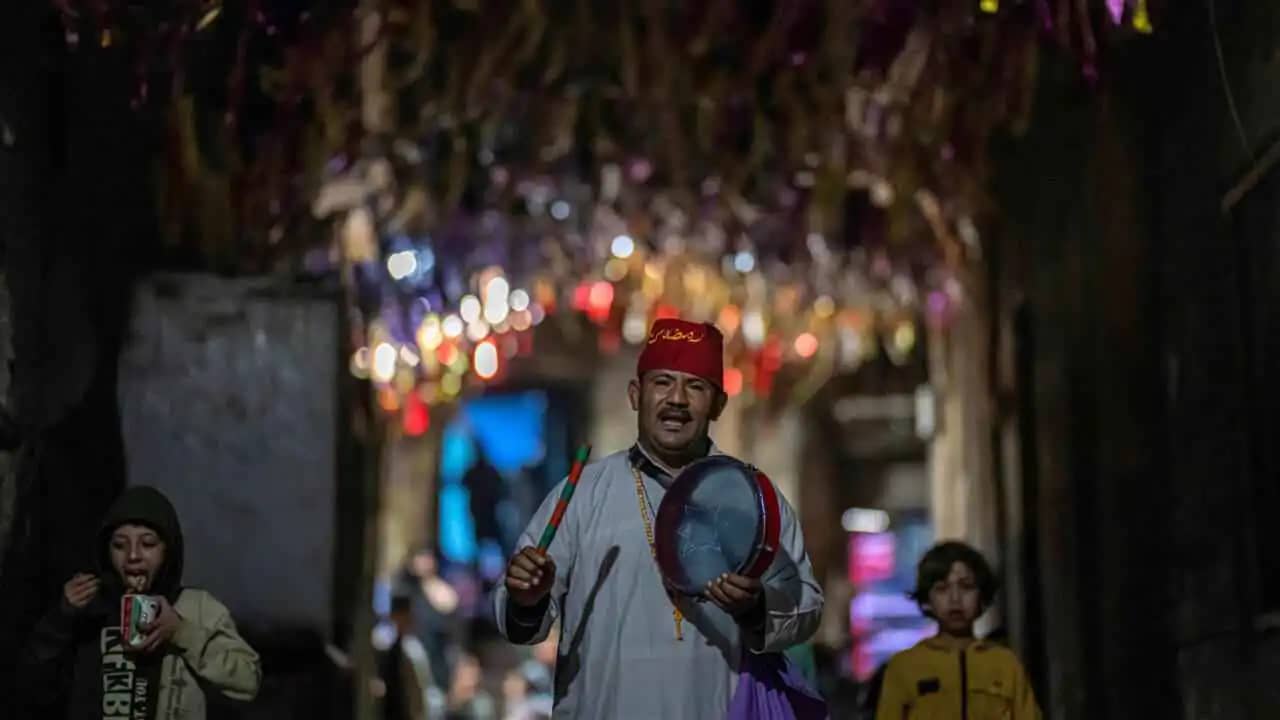 مسلسلات مصرية تعيد أسماء بارزة للدراما الإذاعية في رمضان