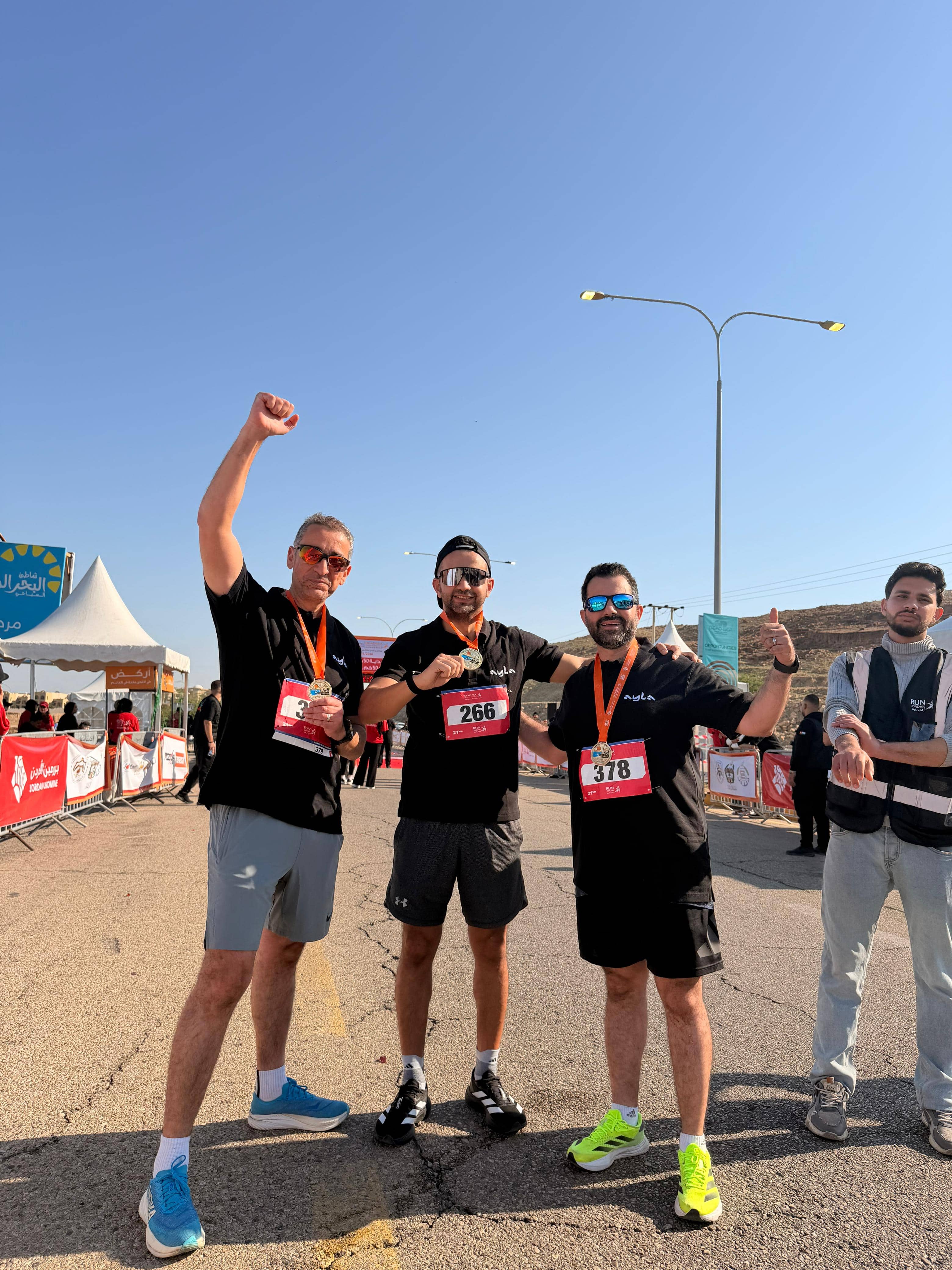 أيلة تشارك في سباق برومين الترا ماراثون البحر الميت بروح الفريق والتميز