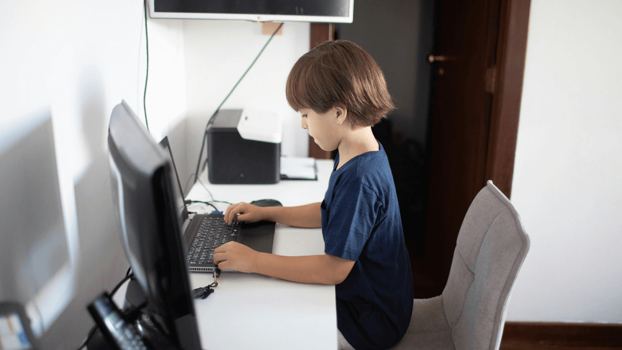 مقترح نيابي بتنظيم استخدام مواقع التواصل لمن دون سن الـ 16 في الأردن