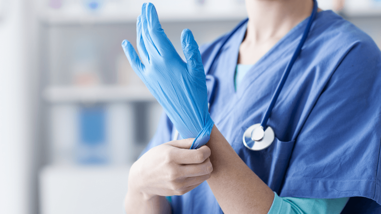 الصحة النيابية تؤكد الوصول لاتفاق ضريبي مع أطباء القطاع الخاص: لا أعباء مالية جديدة