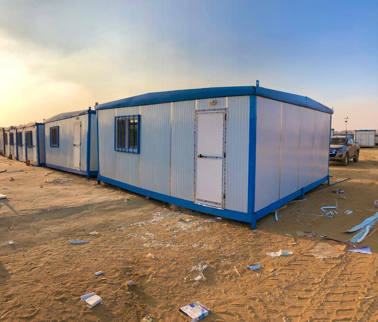 "الخيرية الهاشمية" تبدأ تصنيع وتوزيع "الكرفانات" بالمناطق الأكثر تضررا داخل غزة