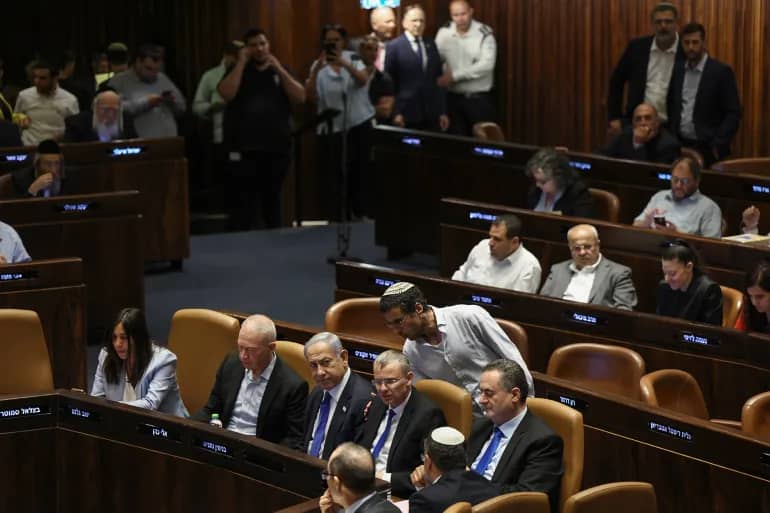 الكنيست يقر قانون "إعدام الأسرى" بأغلبية 62 صوتاً.. ونائبان عربيان ضمن المؤيدين