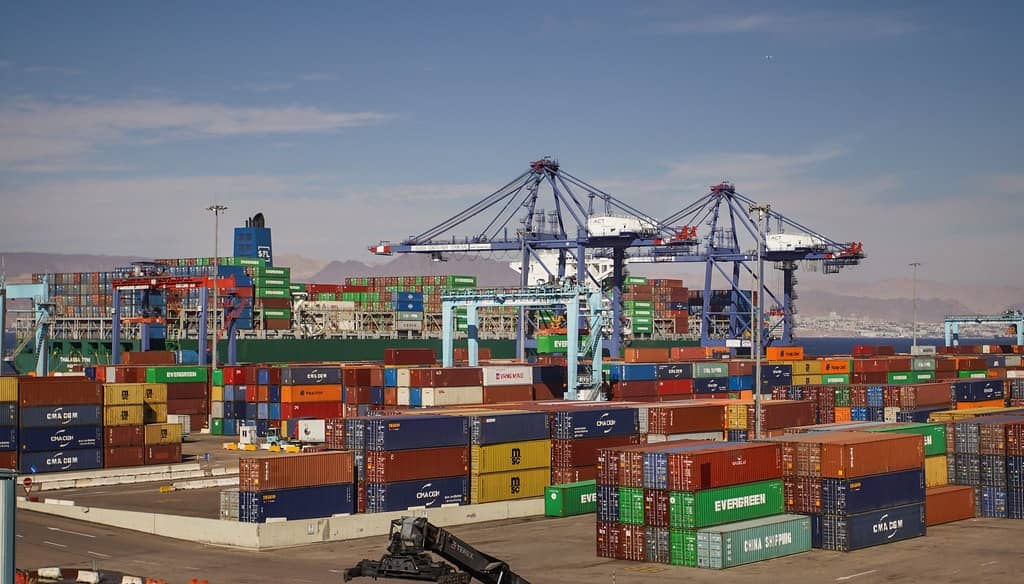 الإحصاءات العامة: الصادرات الوطنية إلى دول التجارة العربية تنمو 8.7% خلال 10 أشهر