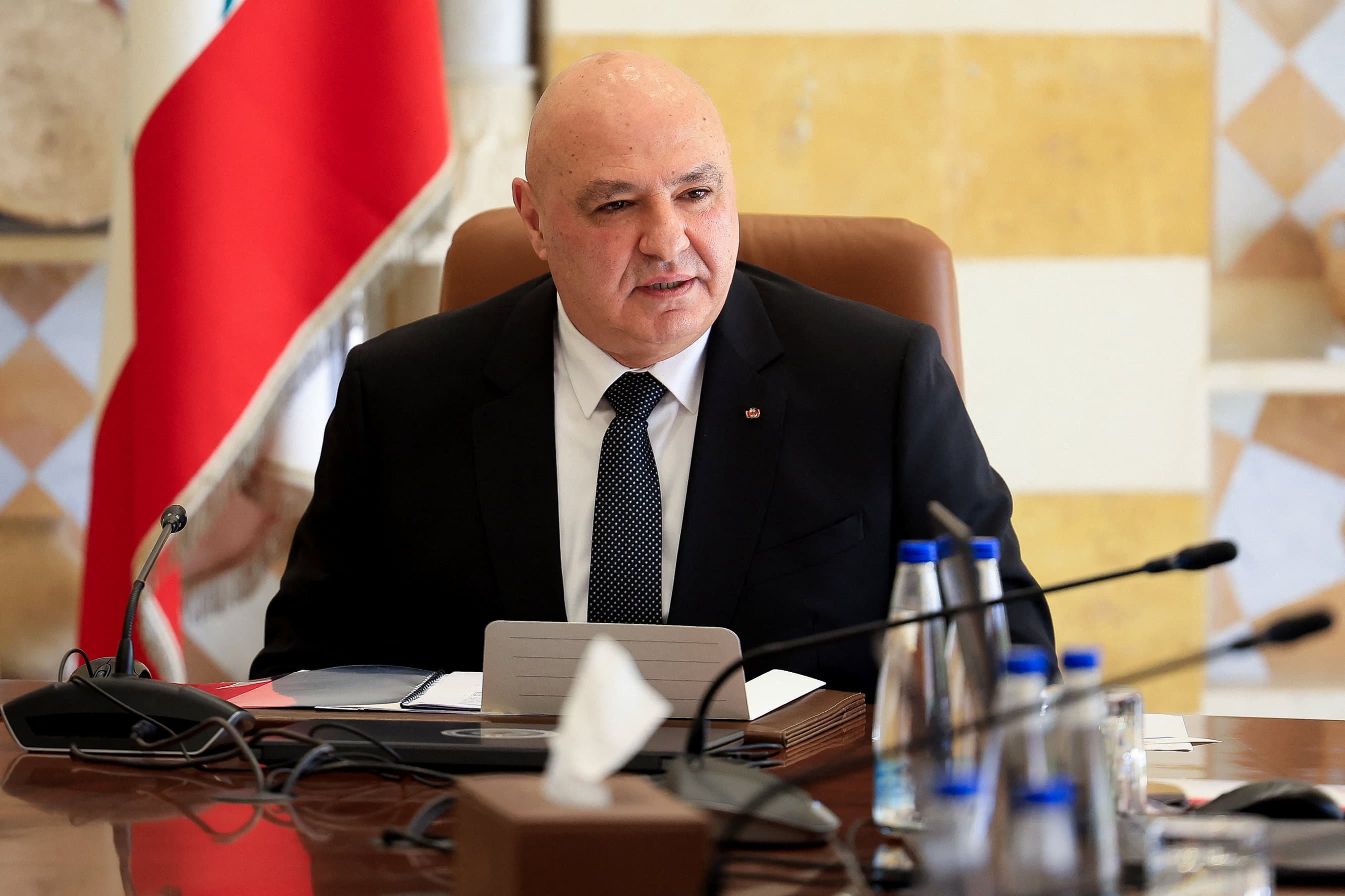 الرئيس اللبناني لـ "حزب الله": آن الأوان لتتعقلنوا وتضعوا أيديكم بيد الدولة