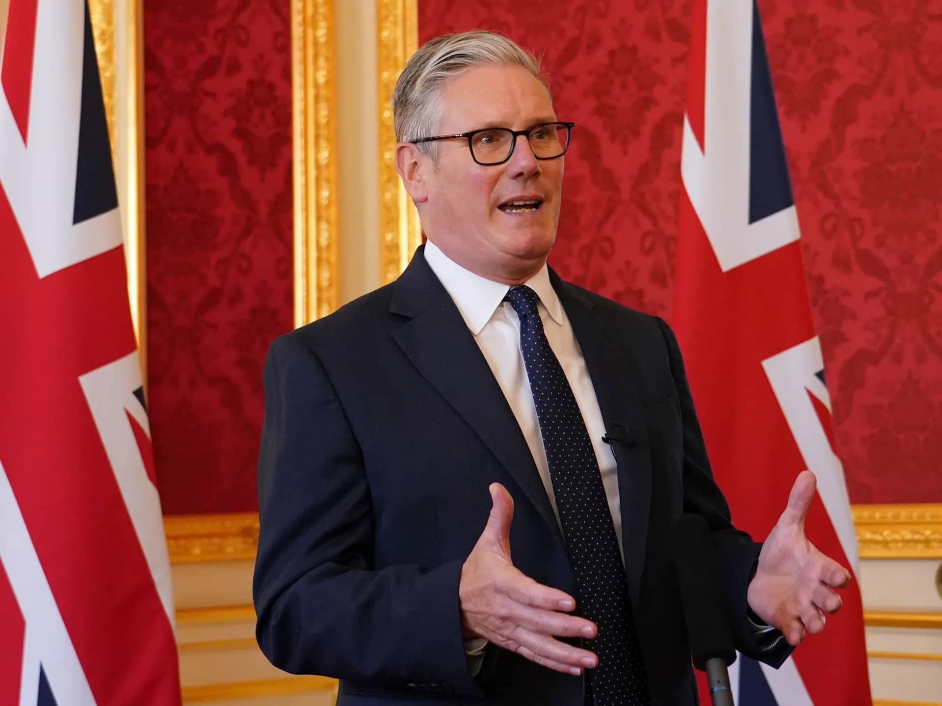 ستارمر: بريطانيا لا تزال غير متورطة في الضربات الأمريكية-الإسرائيلية على إيران