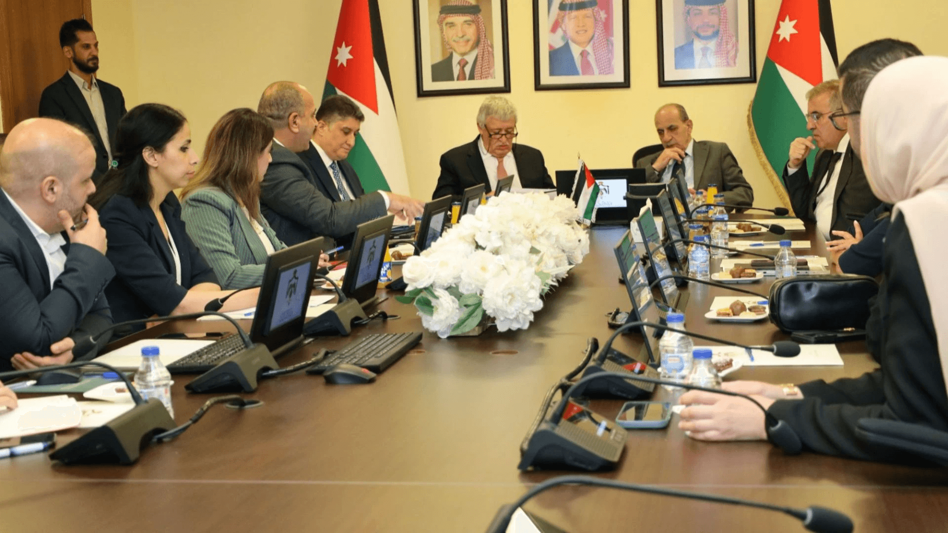 المصري والقطامين يبحثان خطط مشتركة لتخفيف الأزمات المرورية وتطوير النقل
