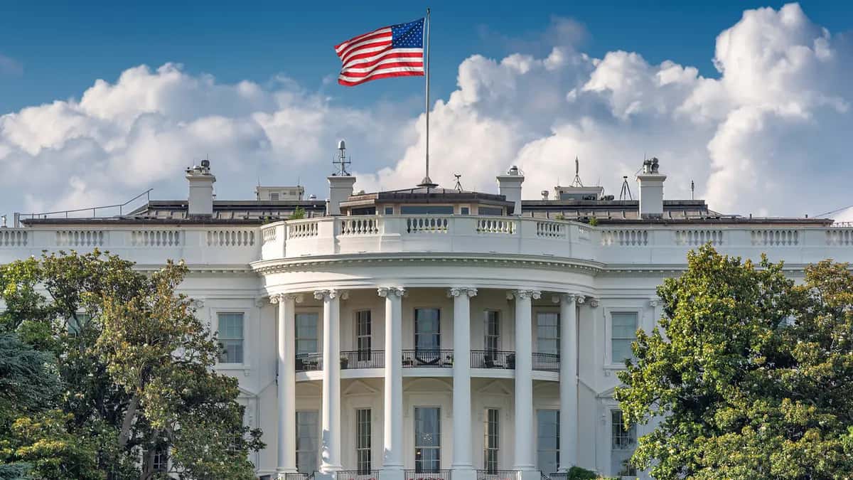 قالت المتحدثة باسم البيت الأبيض كارولاين ليفيت إن الولايات المتحدة نفذ