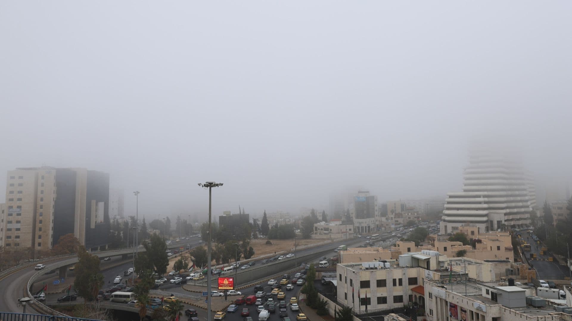 تفاصيل حالة الطقس الجمعة بالأردن.. احذروا الضباب في هذه المناطق