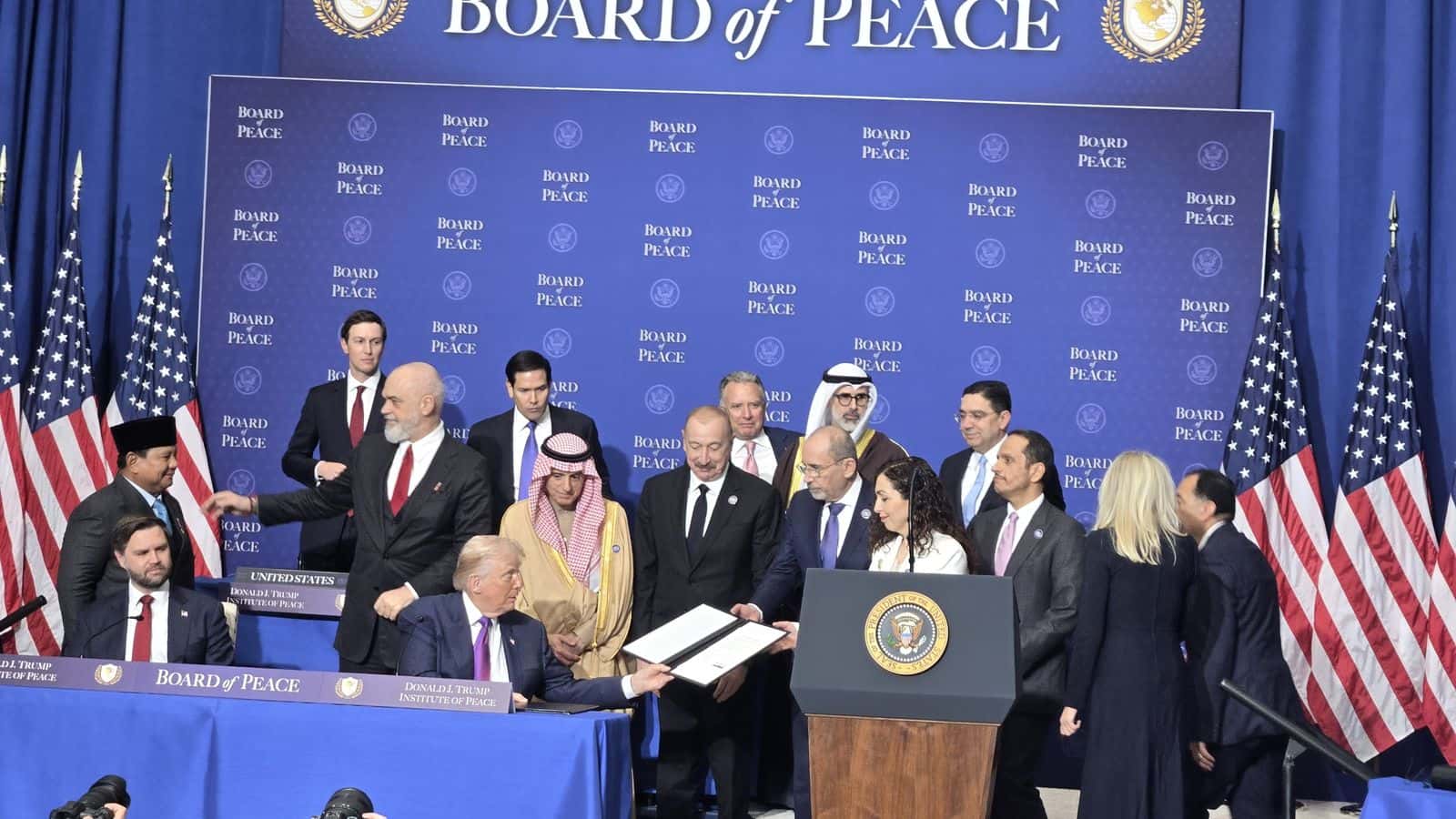 الدار - مثّل نائب رئيس الوزراء ووزير الخارجية وشؤون المغتربين أيمن الص