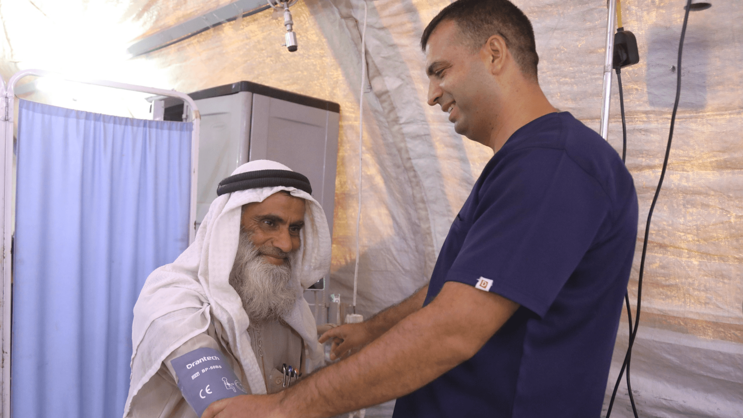 المستشفى الميداني الأردني جنوب غزة/11 يباشر استقبال المرضى والمراجعين