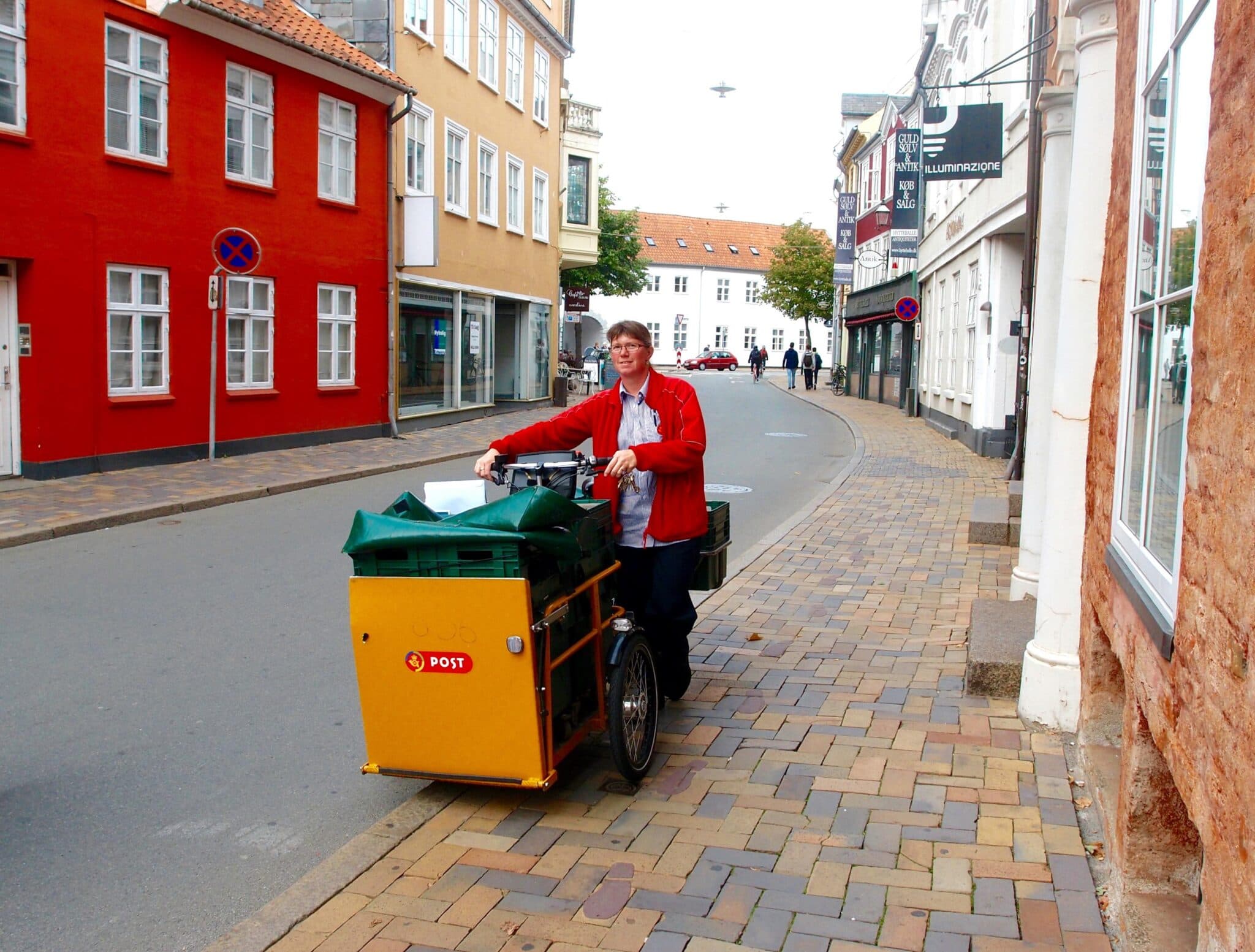 بعد 400 عام.. الدنمارك تنهي توصيل الرسائل الورقية رسميًا