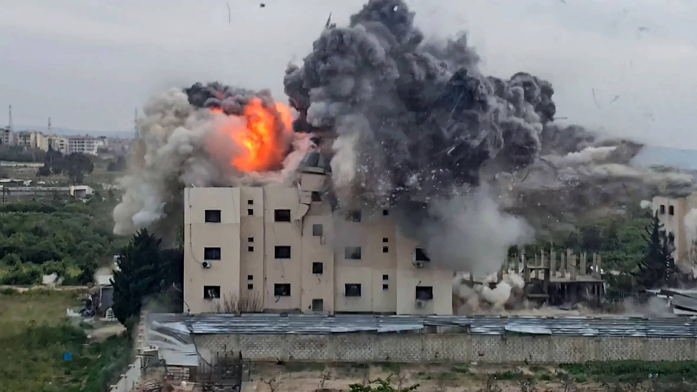 جيش الاحتلال: إصابات وأضرار مادية في هجوم صاروخي من لبنان