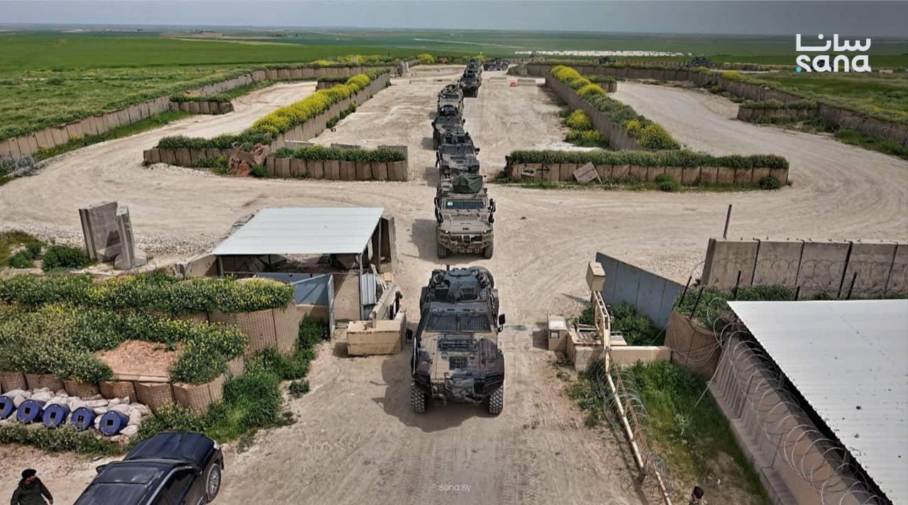 الجيش السوري يتسلم قاعدة "قسرك" الجوية بعد انسحاب قوات التحالف الدولي