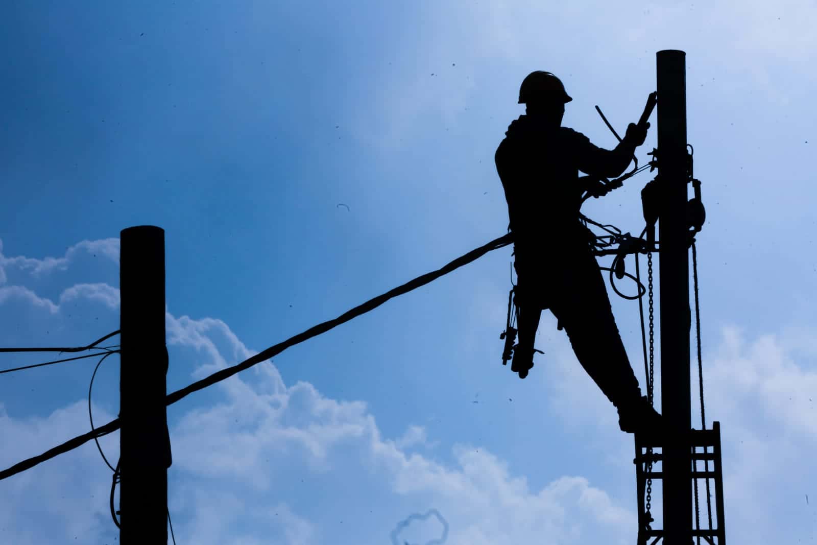 الدار - أعلنت شركة كهرباء اربد عزمها إجراء فصل مبرمج للتيار الكهربائي